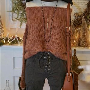 Sharing off the Shoulder Sweater